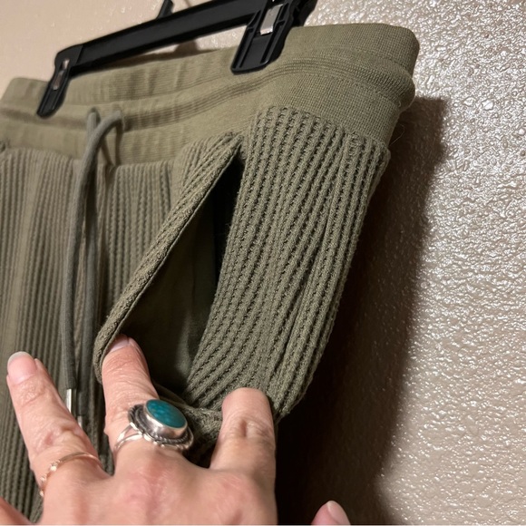 GAP Olive Green Waffle Knit Thermal Joggers Activewear Loungewear Casual Warm - Picture 4 of 6